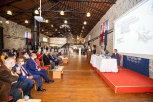 İzmir B&uuml;y&uuml;kşehir Belediye Başkanı Tun&ccedil; Soyer, İzmir Tarımı ve kooperatif&ccedil;iliğin