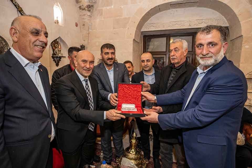 İzmir B&uuml;y&uuml;kşehir Belediye Başkanı Tun&ccedil; Soyer, İzmir Mardinliler Federasyonu&rsquo;nun daveti