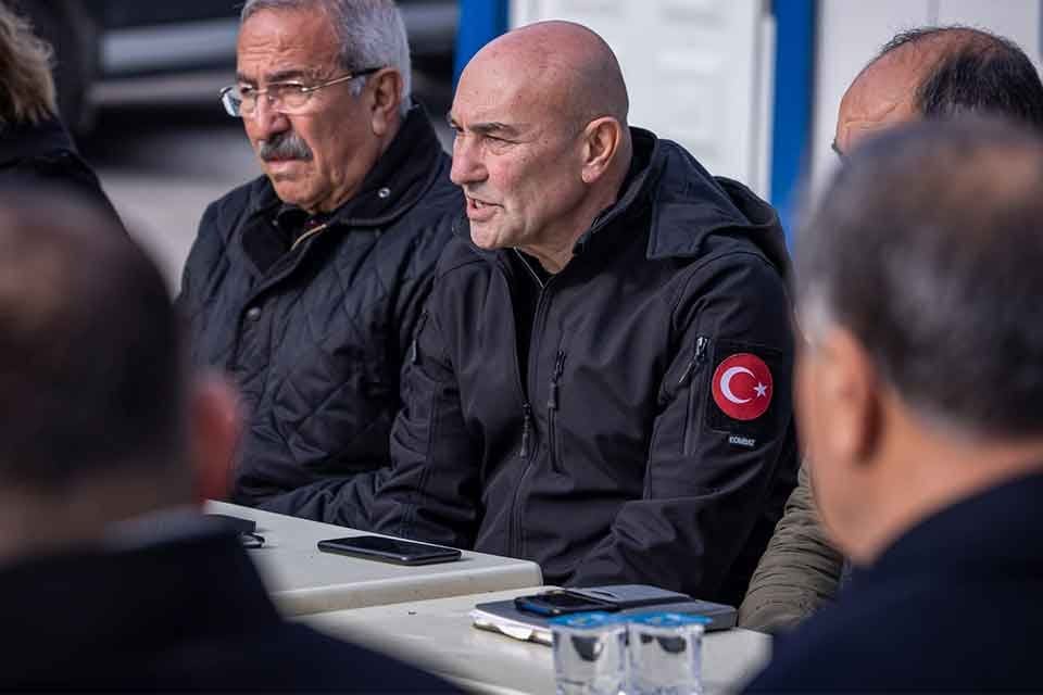 İzmir B&uuml;y&uuml;kşehir Belediye Başkanı Tun&ccedil; Soyer, 11 b&uuml;y&uuml;kşehir belediyesi i&ccedil;inde