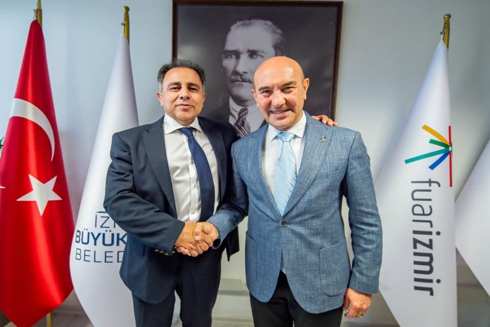 İzmir B&uuml;y&uuml;kşehir Belediye Başkanı Tun&ccedil; Soyer deniz turizmine ivme kazandıracak