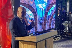 İzmir B&uuml;y&uuml;kşehir Belediye Başkanı Tun&ccedil; Soyer, İzmir Tarihi Liman Kenti'nin