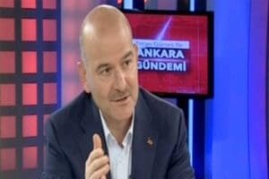 İ&ccedil;işleri Bakanı S&uuml;leyman Soylu, katıldığı televizyon programında a&ccedil;ıklamalarda bulunuyor. Soylu,