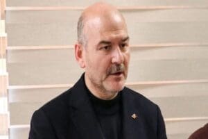 İ&ccedil;işleri Bakanı&nbsp;S&uuml;leyman Soylu, 7.7 ve 7.6 b&uuml;y&uuml;kl&uuml;ğ&uuml;ndeki iki deprem ile