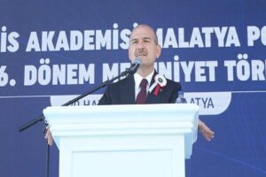 Türkiye'yi bir operasyon merkezi haline getirmek isteyenlerin olduğunu söyleyen İçişleri