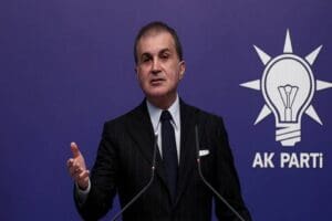 AK Parti S&ouml;zc&uuml;s&uuml; &Ouml;mer &Ccedil;elik, İyi Parti İstanbul İl Başkanlığı'nın