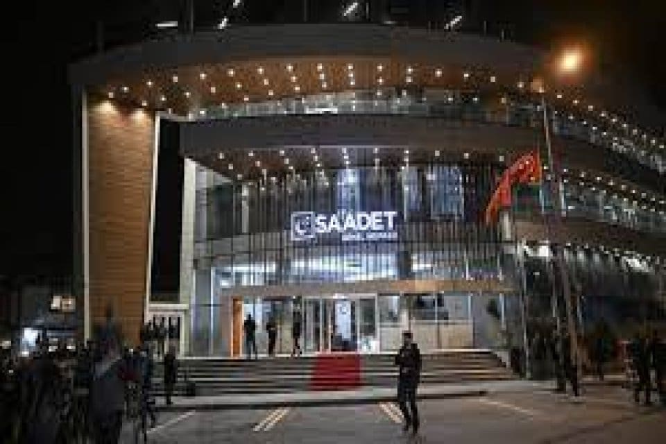 Saadet Partisi (SP) yetkilileri İstiklal Marşı'nın kabul&uuml; ve Mehmet Akif