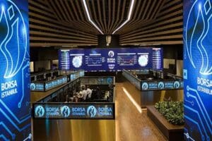 SPK, 22 isme borsalarda 6 ay s&uuml;reyle ge&ccedil;ici işlem yasağı