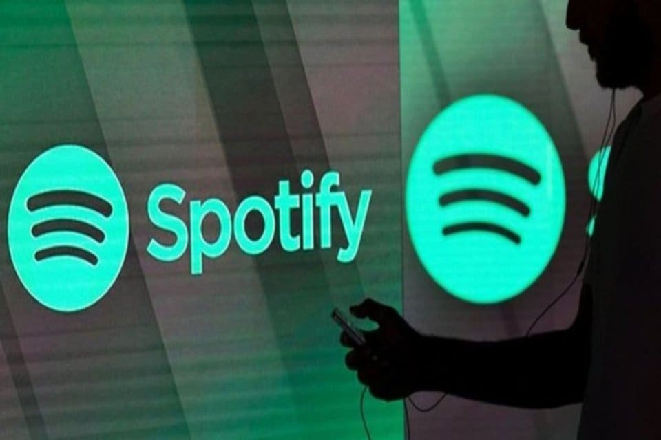 D&uuml;nyanın en pop&uuml;ler m&uuml;zik dinleme uygulamalarından Spotify, T&uuml;rkiye'deki kullanıcılarına zam