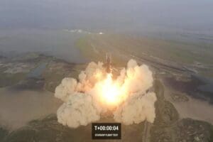 Elon Musk'a ait olan uzay şirketi SpaceX, insanlık tarihinin en