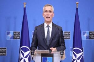 NATO Genel Sekreteri Jens Stoltenberg, "Ukrayna'da topyek&ucirc;n bir işgal g&ouml;r&uuml;yoruz"