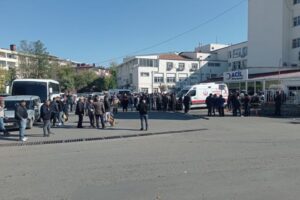 Batman'da kan donduran bir olay yaşandı. Akraba iki aile arasında,