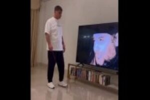 &Ouml;zge Peker, su&ccedil; &ouml;rg&uuml;t&uuml; liderliğinden aranan eşi Sedat Peker'in Ahmet