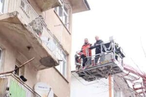 Erzurum'da, hırsızlık su&ccedil;undan hakkında 10,5 yıl kesinleşmiş hapis cezası bulunan