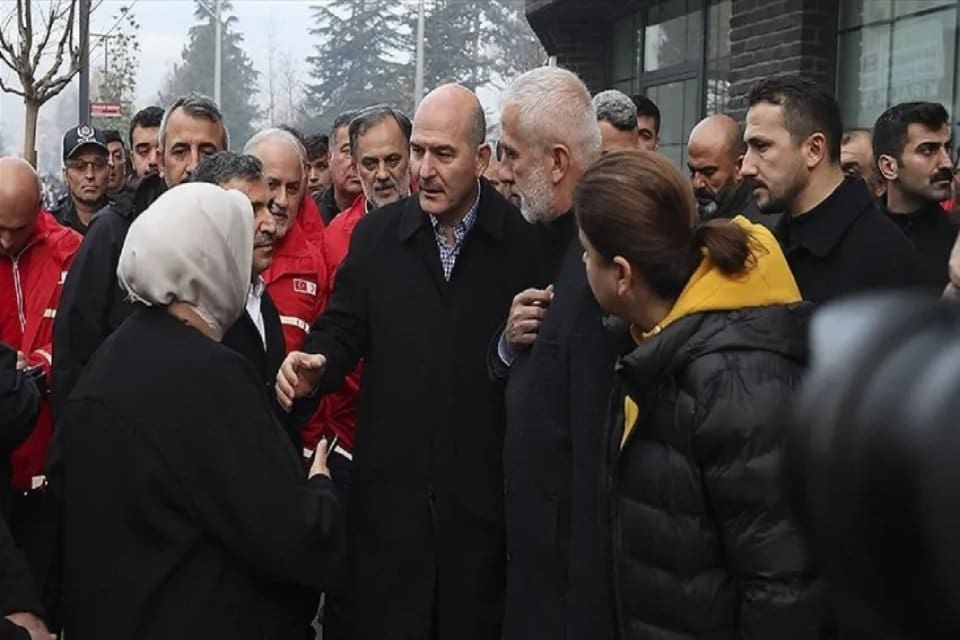 İ&ccedil;işleri Bakanı S&uuml;leyman Soylu, D&uuml;zce'deki deprem sonrası 8 bin konutta