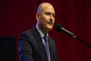 'İ&ccedil;işleri Bakanı S&uuml;leyman Soylu, ile Cumhurbaşkanı Erdoğan arasında 'milletvekilliği krizi'