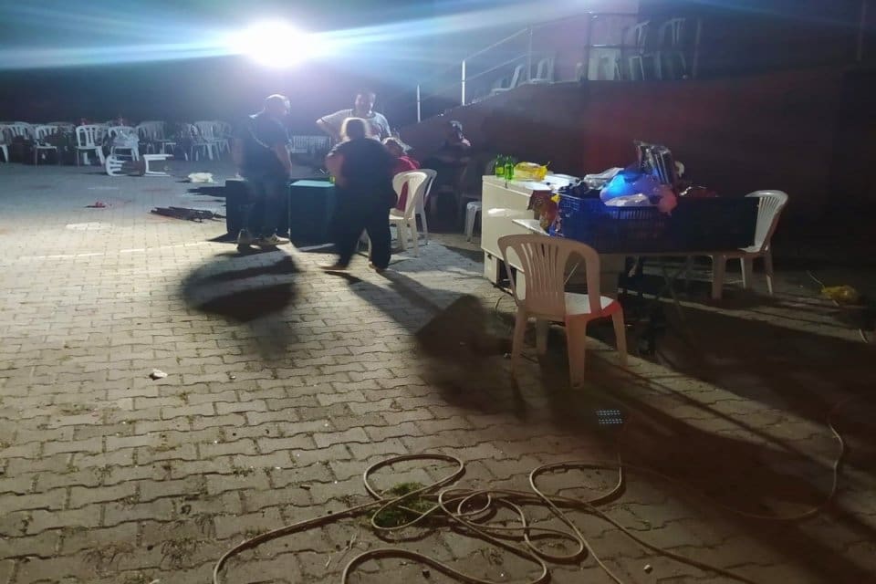 Balıkesir'de ger&ccedil;ekleşen s&uuml;nnet d&uuml;ğ&uuml;n&uuml;nde, aralarında husumet bulunan iki aile &uuml;yelerinin