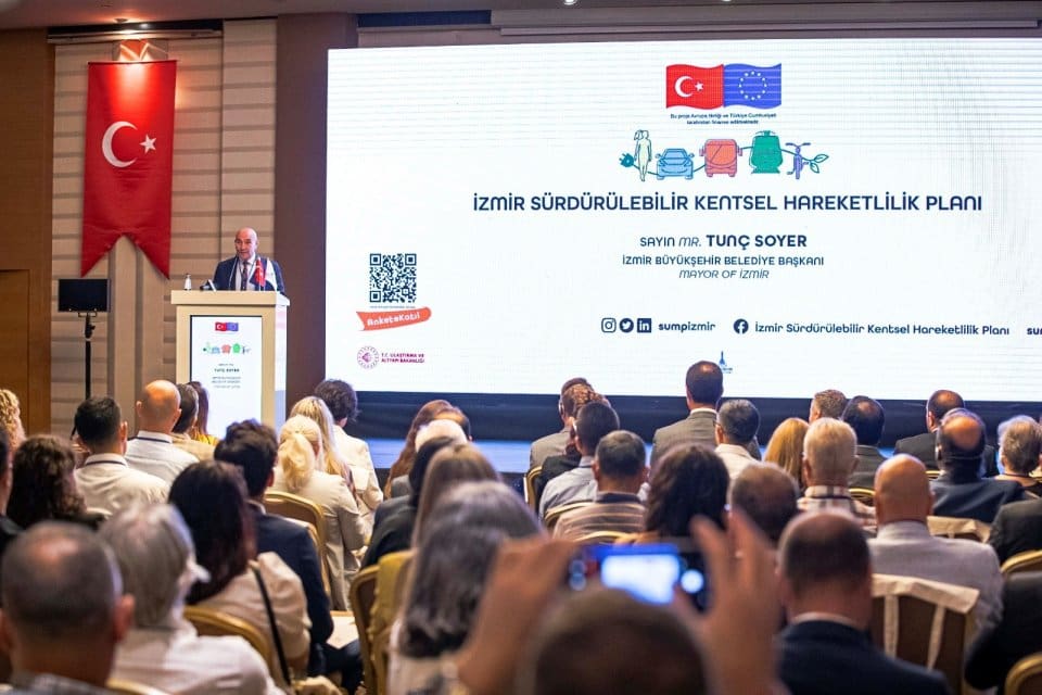 İzmir B&uuml;y&uuml;kşehir Belediyesi&rsquo;nin Avrupa Birliği ile &ccedil;alışmalarına başladığı İzmir S&uuml;rd&uuml;r&uuml;lebilir