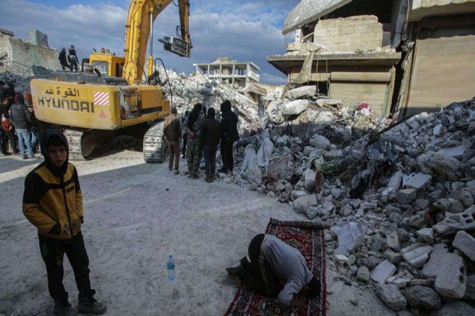Kahramanmaraş merkezli depremlerden etkilenen Suriye'de hayatını kaybedenlerin sayısı 3 bin