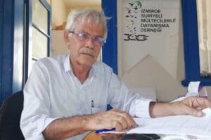Suriyeli M&uuml;ltecilerle Dayanışma Derneği Başkanı Muhammed Salih Ali, İzmir&rsquo;de yaşayan