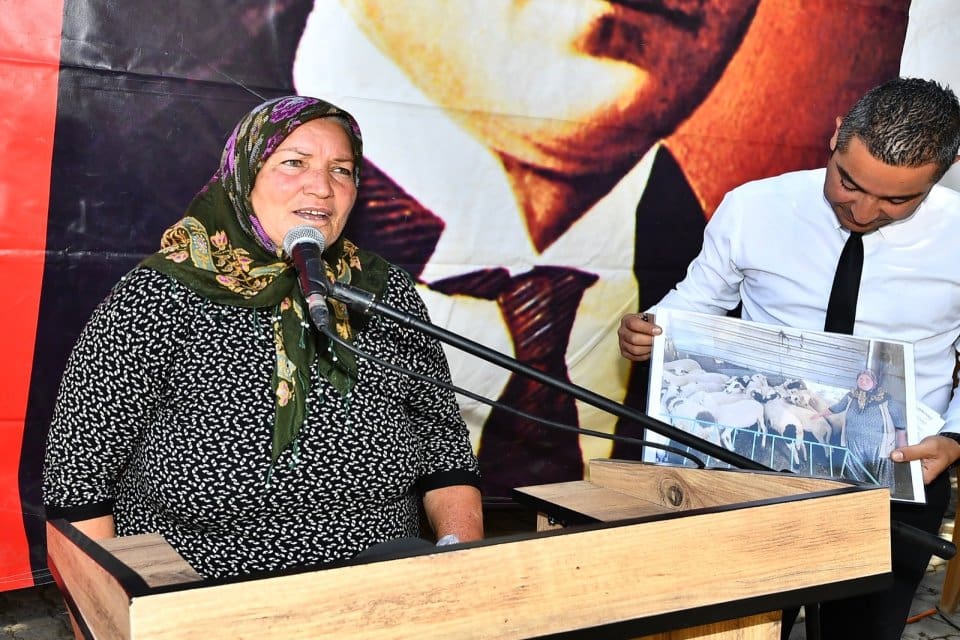 İzmir B&uuml;y&uuml;kşehir Belediye Başkanı Tun&ccedil; Soyer&rsquo;in &ldquo;Başka Bir Tarım M&uuml;mk&uuml;n&rdquo;