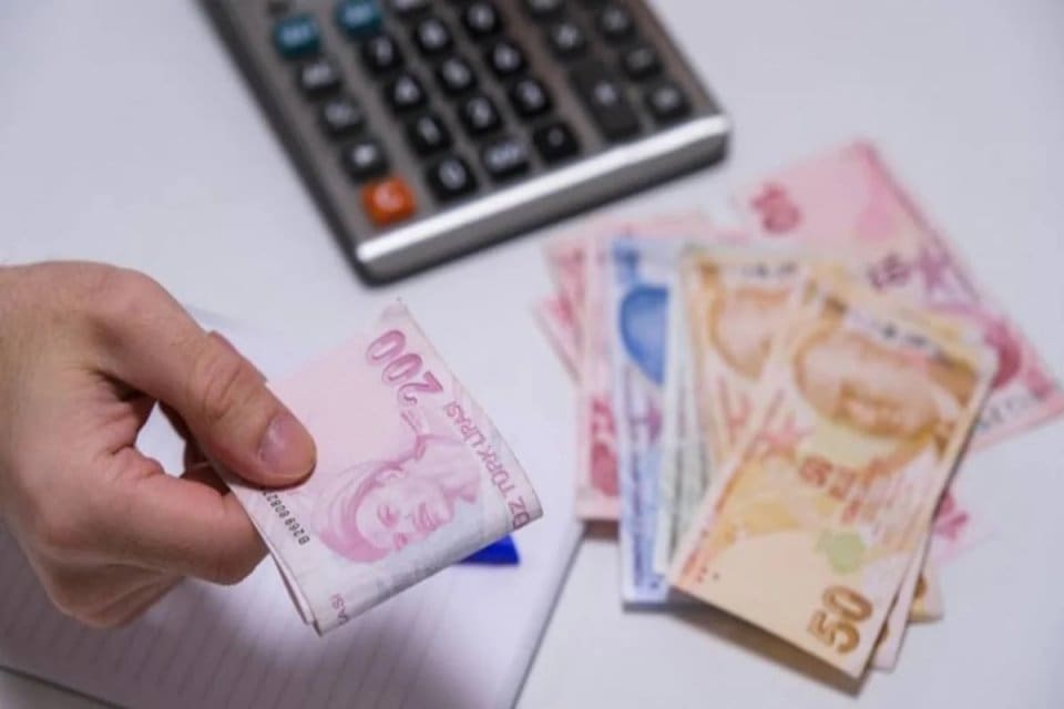 EYT yasa teklifinin Meclis Plan ve B&uuml;t&ccedil;e Komisyonu&rsquo;ndan ge&ccedil;mesinin ardından