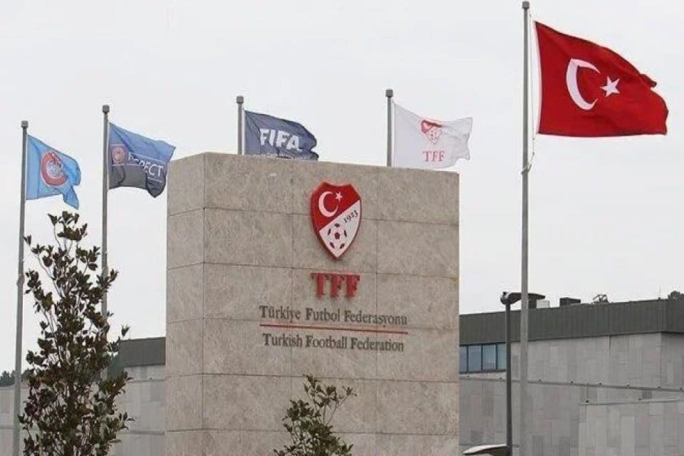 Tahkim Kurulu,&nbsp;puan silme cezası verilen 8 kul&uuml;b&uuml;n itirazlarını reddetti. Kurul