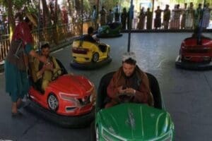 Afganistan'ı y&ouml;neten Taliban, kadınların park ve lunaparklara girişini yasakladı. Bakanlık