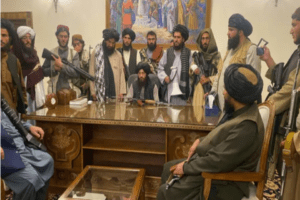 Taliban, İran ile akaryakıt ihracatı anlaşması imzaladı. Taliban'ın g&uuml;mr&uuml;k vergilerini