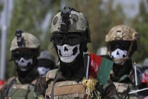 Pazar g&uuml;n&uuml; başkent Kabil'e giren Taliban 20 yıl sonra Afganistan'ın