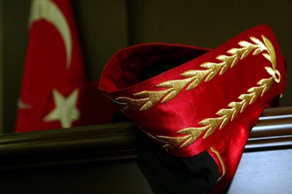 Beşiktaş'ın taraftar grubu &Ccedil;arşı'nın trib&uuml;n liderlerinin de aralarında bulunduğu 35