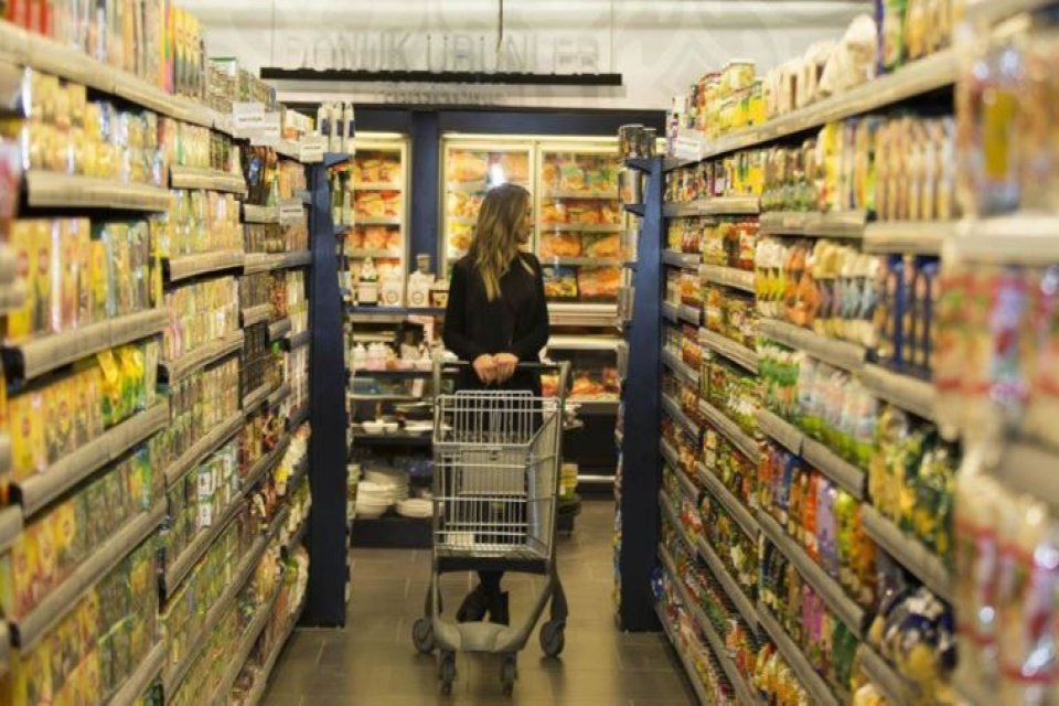 Y&uuml;r&uuml;rl&uuml;ğe girecek yeni d&uuml;zenleme kapsamında &uuml;r&uuml;n etiketlerinde 1 Mart'tan itibaren