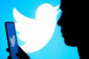 Twitter, &ouml;deme yapılarak alınabilen Blue aboneleri haricinde iki fakt&ouml;rl&uuml; hesap