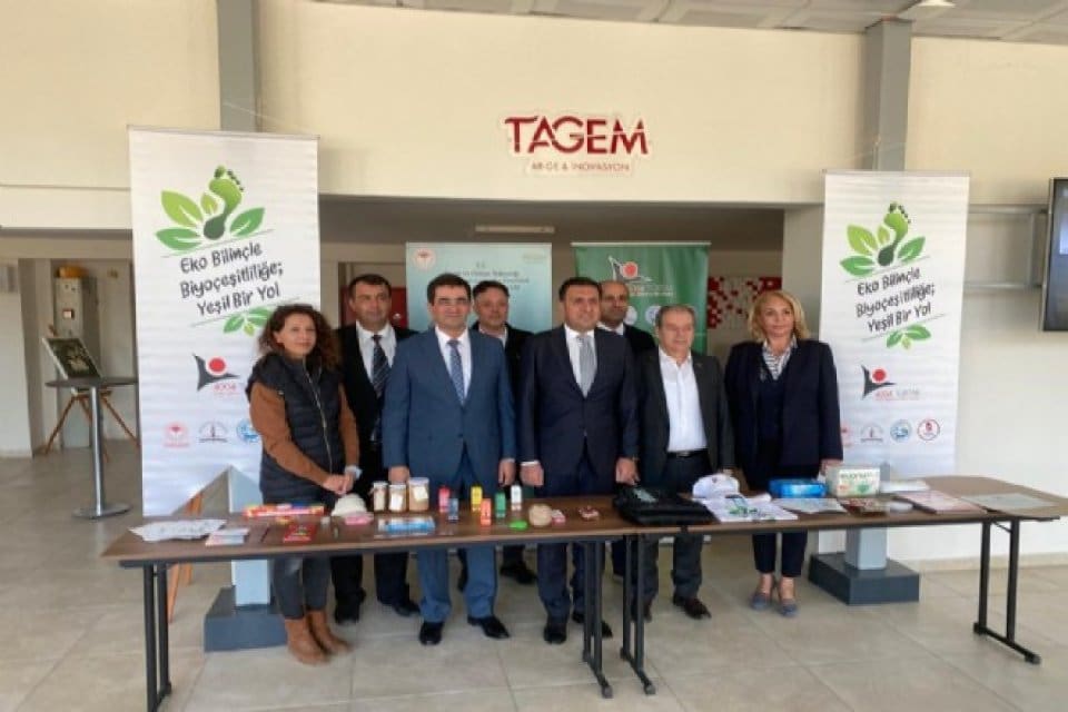 İzmir İl Milli Eğitim M&uuml;d&uuml;rl&uuml;ğ&uuml;, Ege Tarımsal Araştırma Enstit&uuml;s&uuml; M&uuml;d&uuml;rl&uuml;ğ&uuml;
