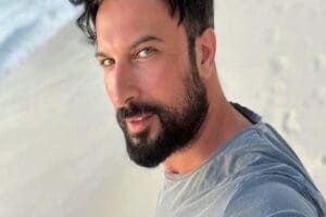 &Uuml;nl&uuml; sanat&ccedil;ı Tarkan, 35 binden fazla kişinin hayatını kaybettiği Kahramanmaraş