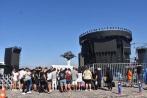 İzmir'in d&uuml;şman işgalinden kurtuluşunun 100'&uuml;nc&uuml; yılı etkinlikleri kapsamında, konser verecek