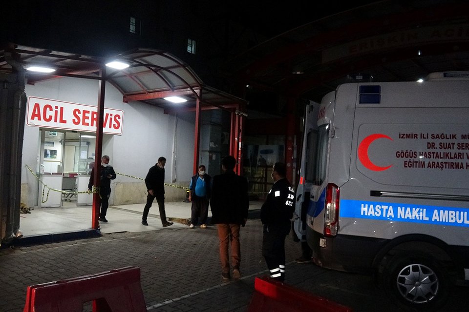 İzmir'in Konak ilçesinde, Yıldırım Çelikdağ, tartıştığı husumetlisi A.E. tarafından tabancayla