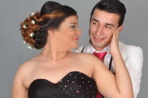 Muğla'nın Dalaman ilçesinde, Melisa K. (25), tartıştığı eşi Burkan K.'yı