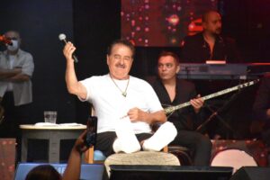 BODRUM'da d&uuml;n ge&ccedil;irdiği trafik kazasında &ouml;l&uuml;mden d&ouml;nen &uuml;nl&uuml; sanat&ccedil;ı İbrahim