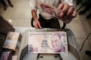 T&uuml;rkiye Bankalar Birliği (TBB) Başkanı Alpaslan &Ccedil;akar, BDDK&rsquo;nın elinde belirli