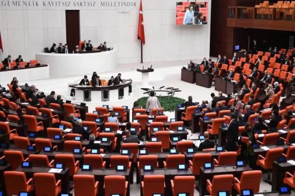 T&uuml;rkiye B&uuml;y&uuml;k Millet Meclisi (TBMM), 23 Nisan Ulusal Egemenlik ve