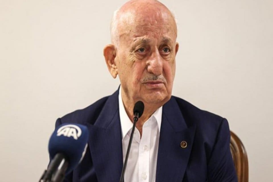 TBMM eski Başkanı İsmail Kahraman, Anayasa'nın ilk 4 maddesi ve