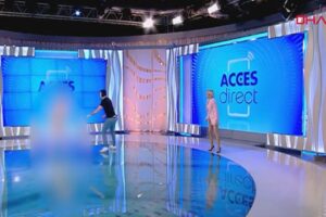 Romanya'da televizyonları başındakiler dehşete d&uuml;şt&uuml;, &ccedil;ırıl&ccedil;ıplak kadın elinde taşla 'Paramı