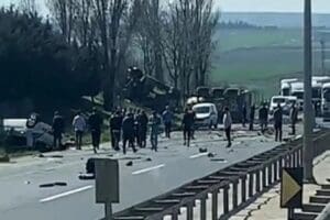 TEM Otoyolu Silivri meviinde meydana gelen trafik kazasında 6 kişi