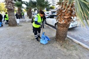 İzmir B&uuml;y&uuml;kşehir Belediyesi'nin &ldquo;Sen, Ben, Hepimiz! Tertemiz İzmirimiz&rdquo; sloganıyla başlattığı