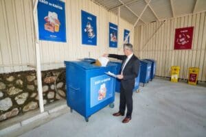 Kendi ara&ccedil; filosuyla temizlik işlerini y&uuml;r&uuml;ten Gaziemir Belediyesi, 2022 yılında