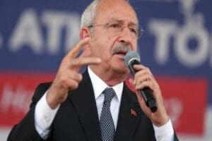 Cumhurbaşkanı Erdoğan'ın KYK bor&ccedil;larında faizin silindiğini duyurması &uuml;zerine, konuyu ilk