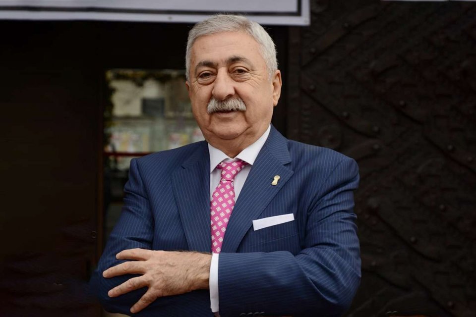 T&uuml;rkiye Esnaf ve Sanatkarlar Konfederasyonu (TESK) Genel Başkanı Bendevi Paland&ouml;ken,