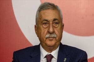 TESK Genel Başkanı Bendevi Paland&ouml;ken, y&uuml;ksek enflasyon oranlarından zincir marketleri