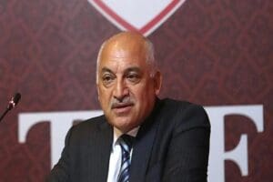 TFF Başkanı Mehmet B&uuml;y&uuml;kekşi, S&uuml;per Lig i&ccedil;in g&uuml;ndeme gelen play-off