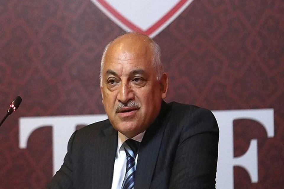 TFF Başkanı Mehmet B&uuml;y&uuml;kekşi, S&uuml;per Lig i&ccedil;in g&uuml;ndeme gelen play-off